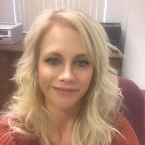 Meet your Posher, Cortney